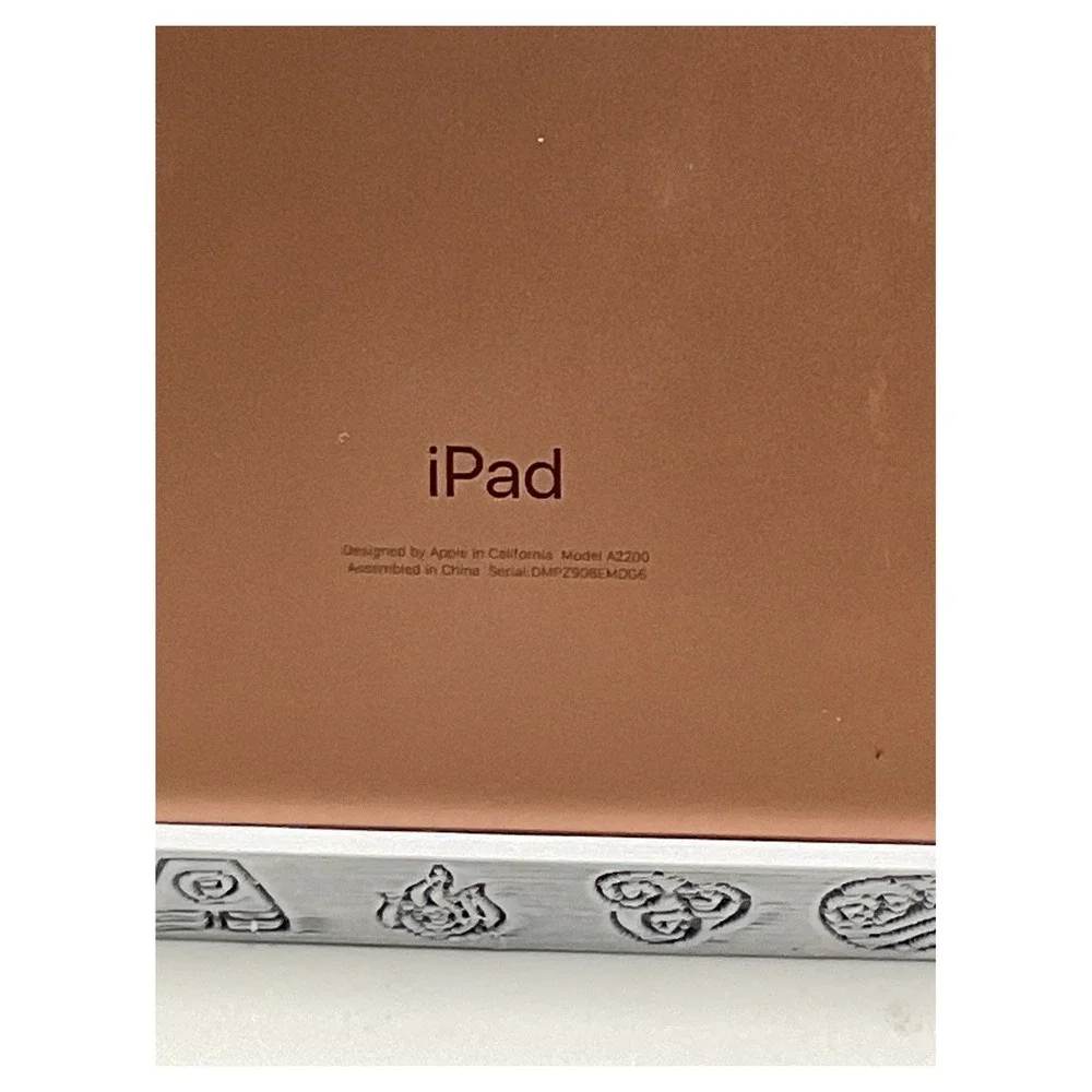 Apple‎ iPad A2200 with Original Pencil Rose Gold